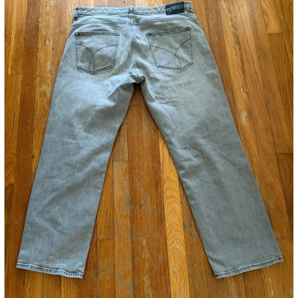 Calvin Klein Jeans Mens 38x30 Gray Straight Leg Denim Pants Faded Wash